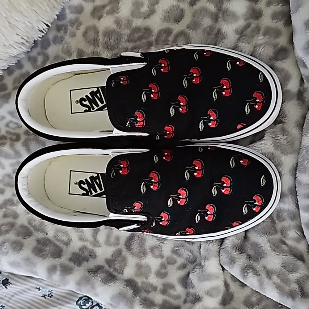 Cherry vans